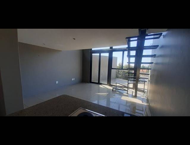 1 BEDROOM APARTMENT FOR SALE IN ROOIHUISKRAAL NORTH